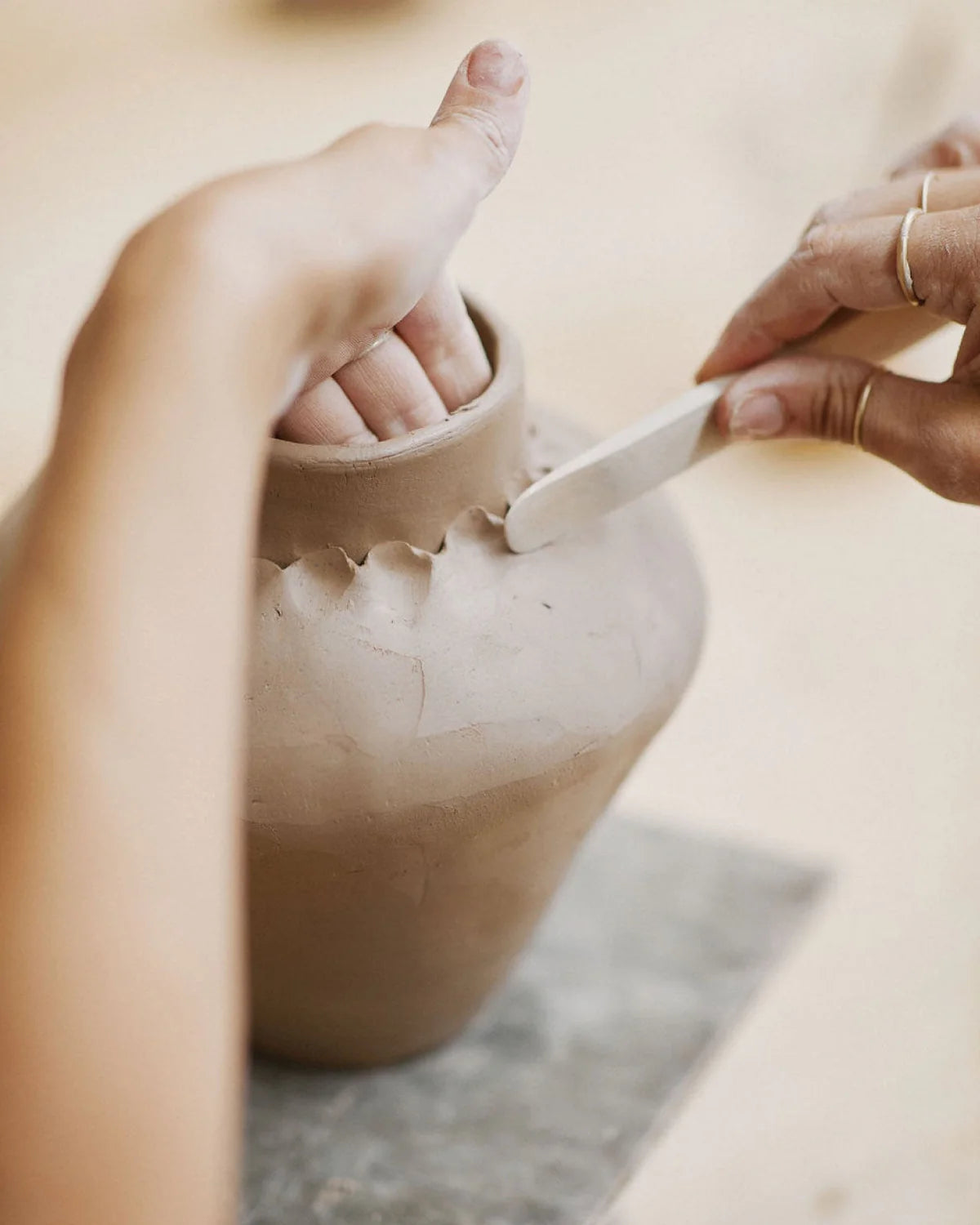 Clay & Sip | Vases & Vino