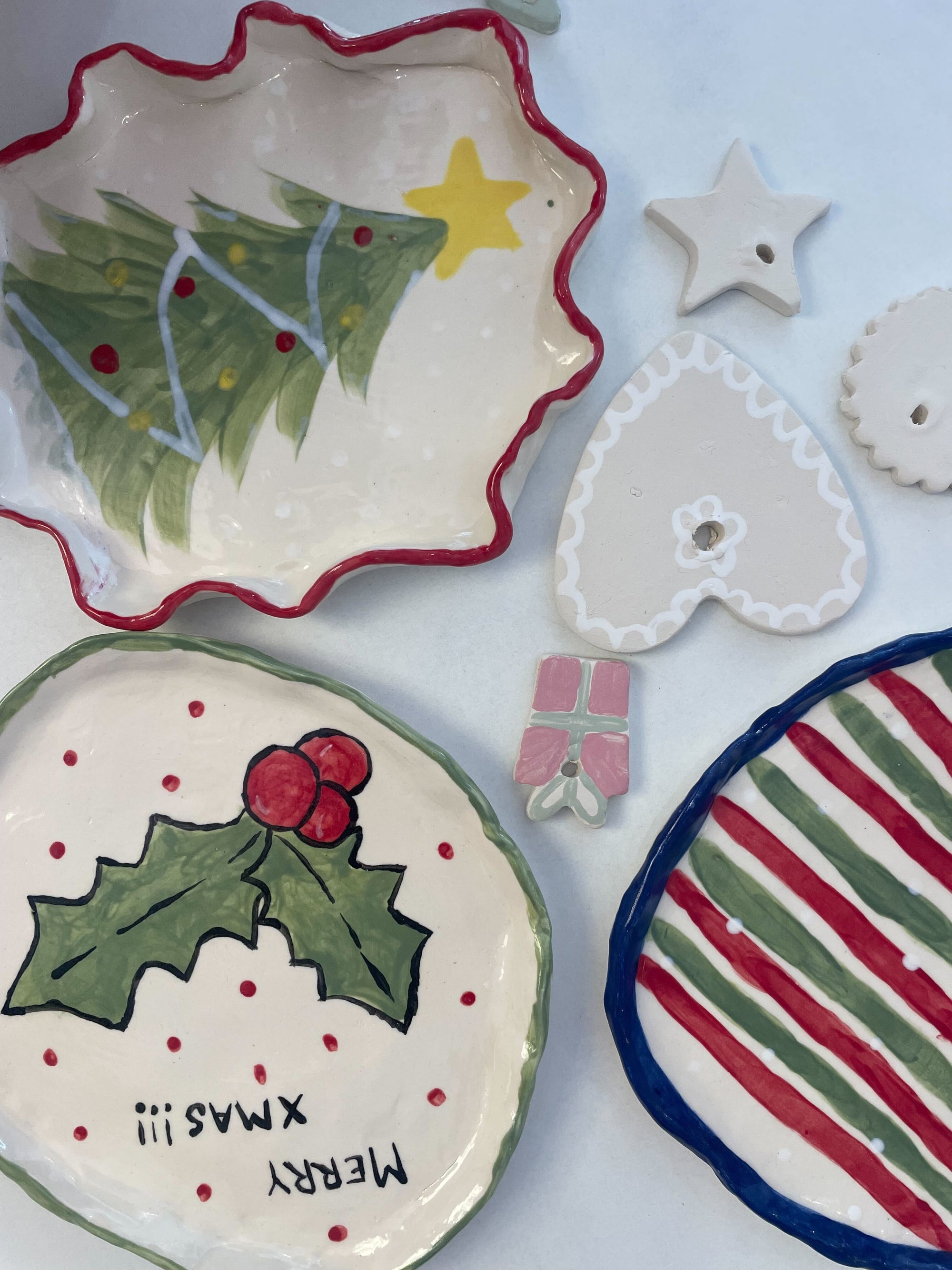 Christmas Plates (All Ages)